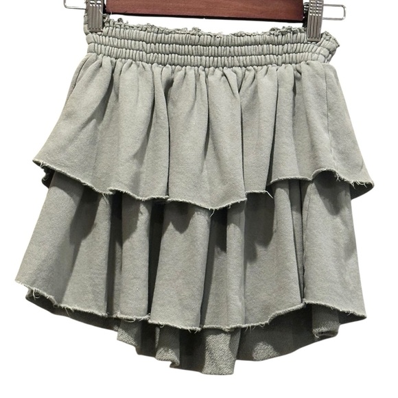 aerie Dresses & Skirts - Aerie Women's Ruffled Jersey Skirt Light Green Size XS Distressed Edges